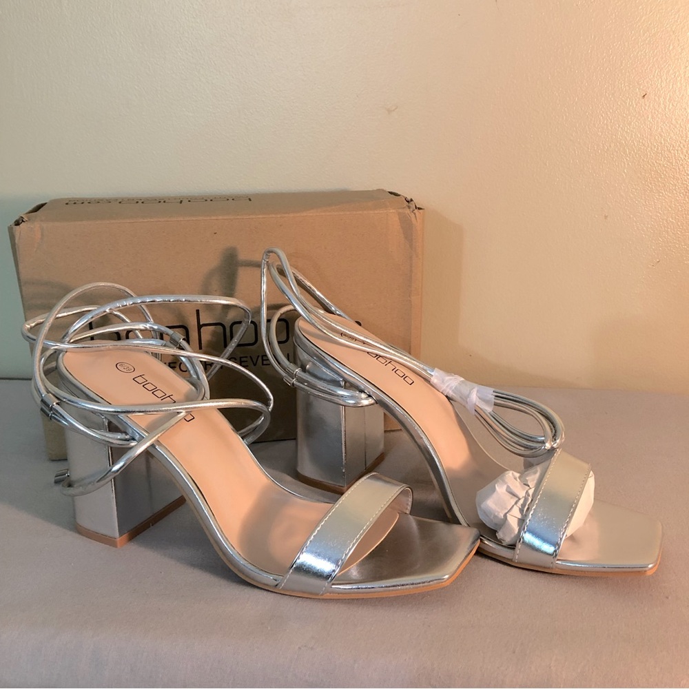 Women’s lace up silver, high heels, Size 7/7.5 - Picture 5 of 7